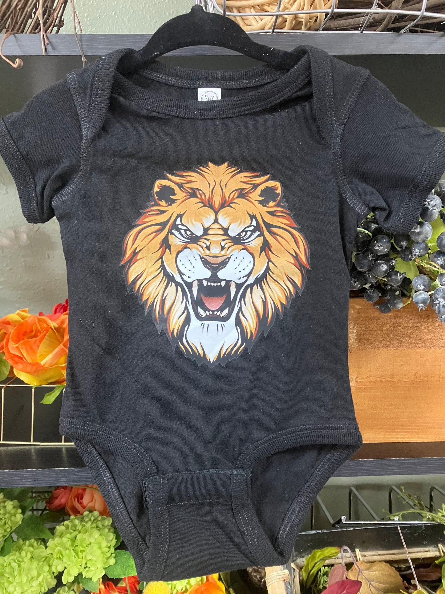 Lion Roar black onesie 6M